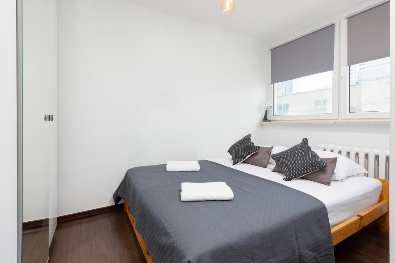 Apartments Warsaw Grzybowska By Noclegi Renters Екстериор снимка