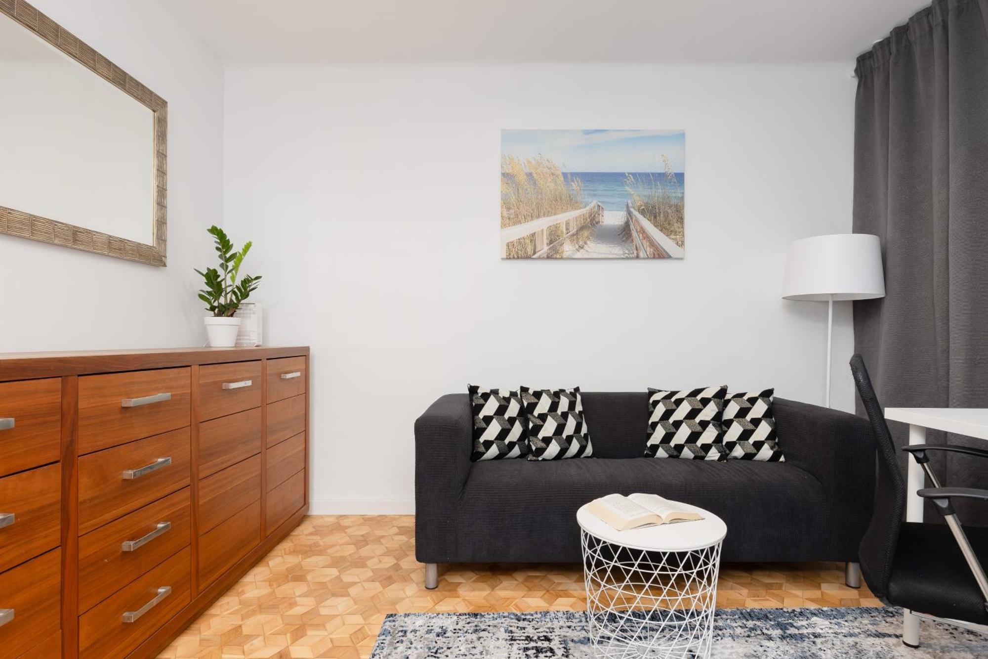Apartments Warsaw Grzybowska By Noclegi Renters Екстериор снимка